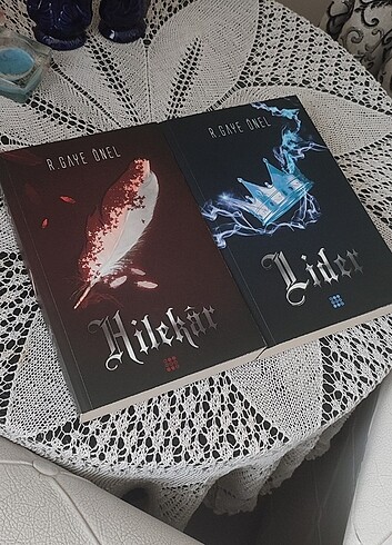 Hilekar - Lider (Ateşli Kanatlar Serisi 1-2) - R. Gaye Önel