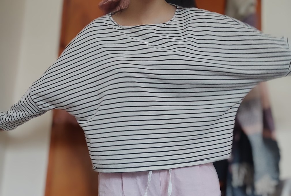 Pamuklu Gri Çizgili Salaş Hamile Tişörtü - Görsel 3