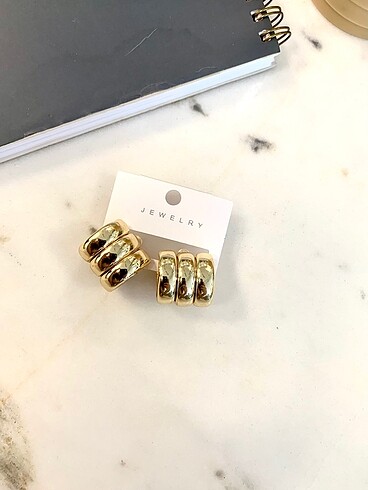 PELO YALIÇAPKINI KÜPE GOLD RENK