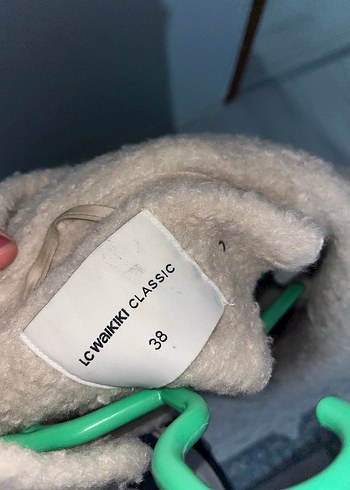 Bej Kadın Midi Boy Kürk Detaylı Kaban - Görsel 7