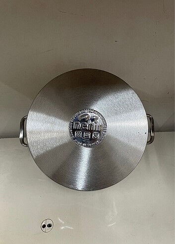 Beden 24 cm Nehir Derin Çelik Tencere ve makas set