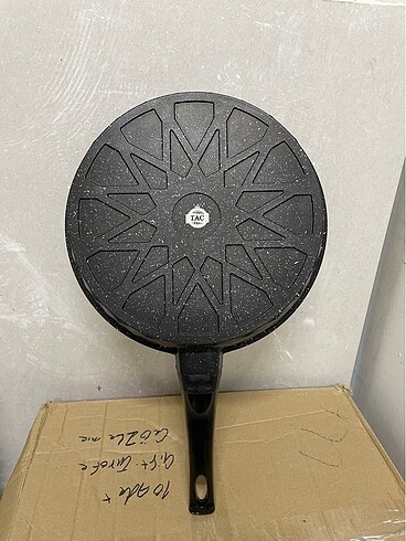 Taç Taç 28 cm Granit Döküm Tava