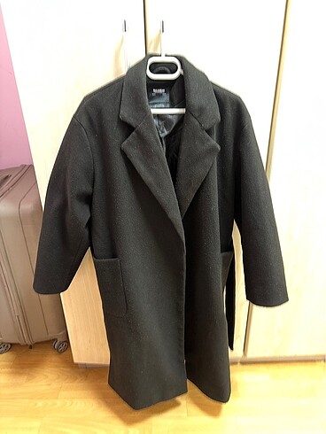 Pull and Bear SİYAH KABAN