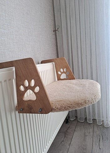 Kedi Kalorifer Yatağı