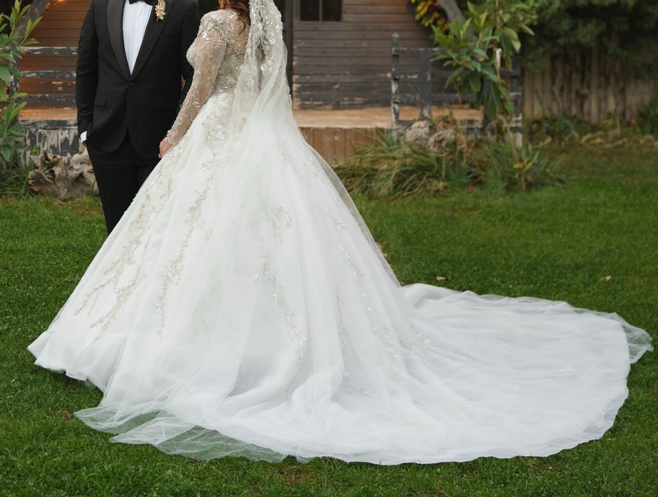 Uzun Kollu Prenses Gelinlik - Görsel 2