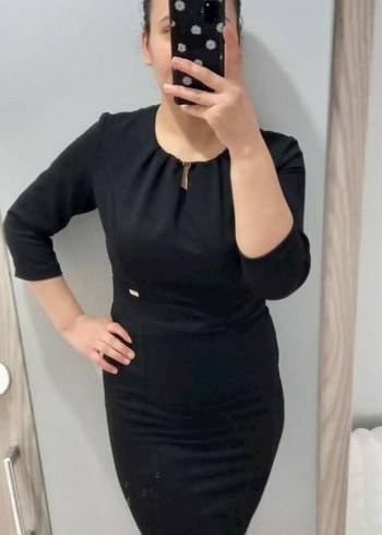 Kemer Detaylı Siyah Midi Ofis Elbisesi - Görsel 4