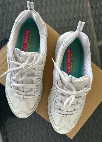 Skechers Beyaz Spor Ayakkabı - Görsel 4