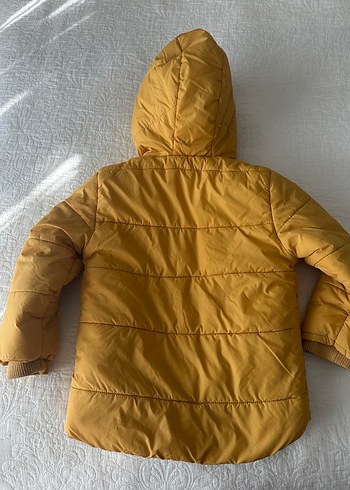 Sarı Kürklü Kapüşonlu Erkek Çocuk Montu - Görsel 2