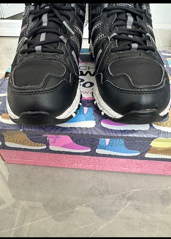 Skechers Su Geçirmez Siyah Kadın Botu - Görsel 2