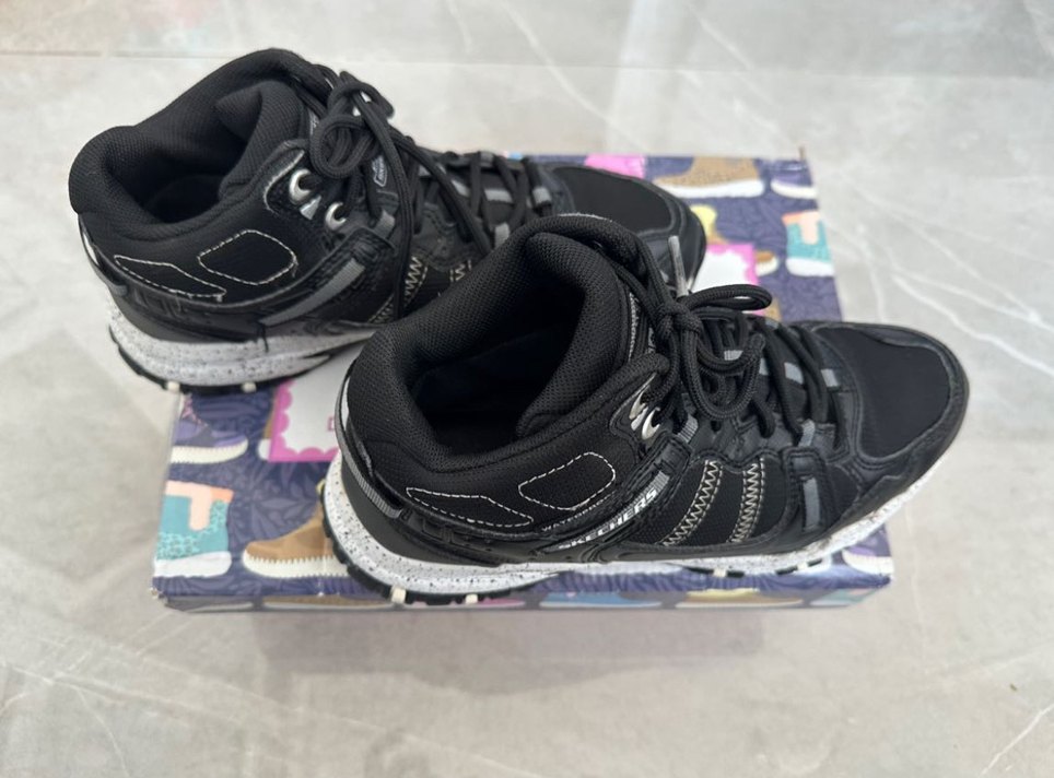 Skechers Su Geçirmez Siyah Kadın Botu - Görsel 4