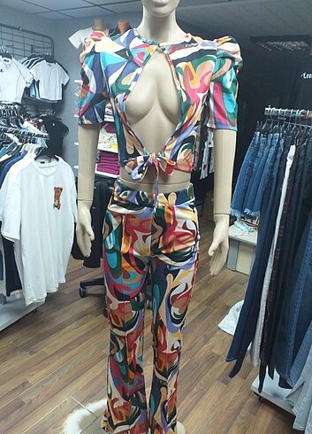 Diğer Crop ve pantolon takimi