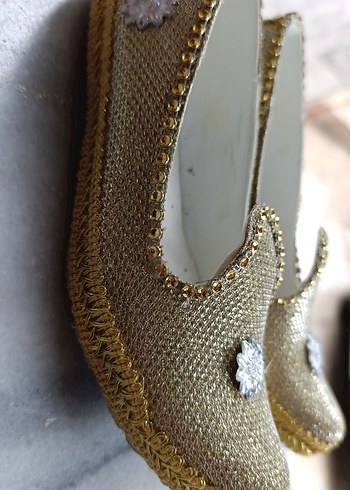 Altın Renkli Payetli Özel Ayakkabı - Görsel 2