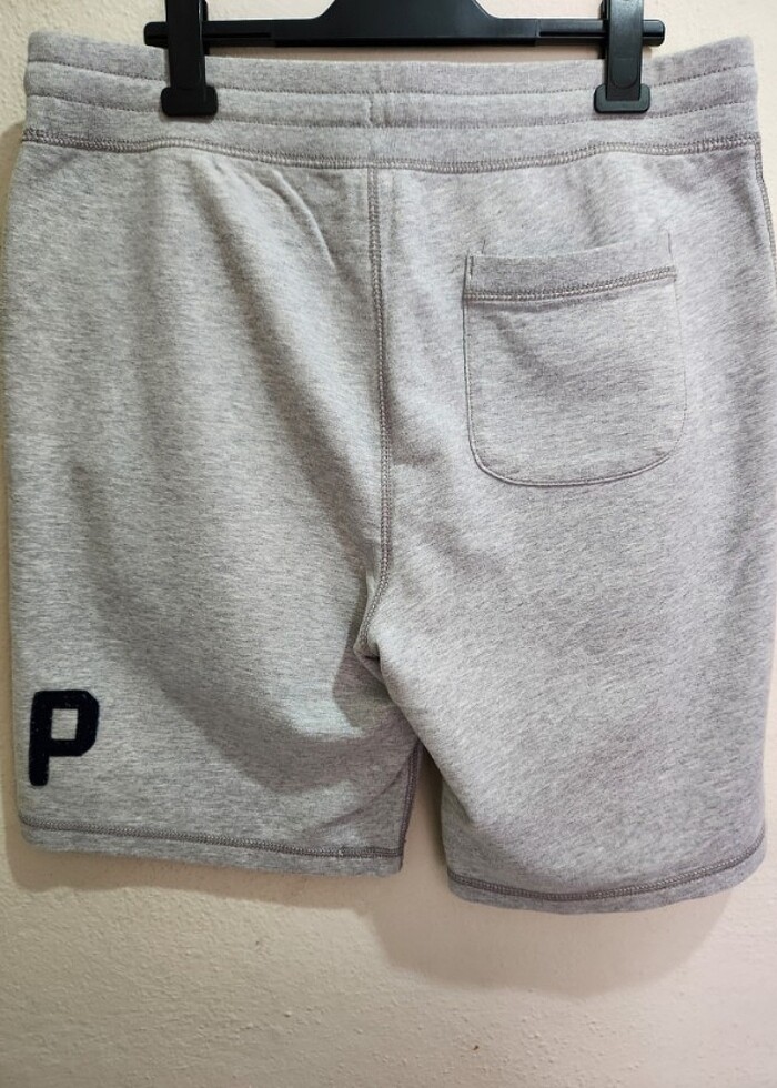 Yeni Orijinal GAP Erkek gri Logo Şort - Görsel 2