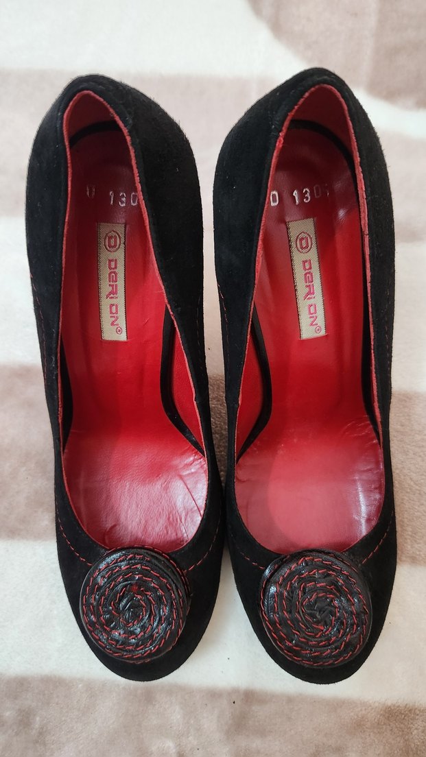 Siyah Süet Topuklu Kadın Ayakkabı. İtalya - Görsel 3