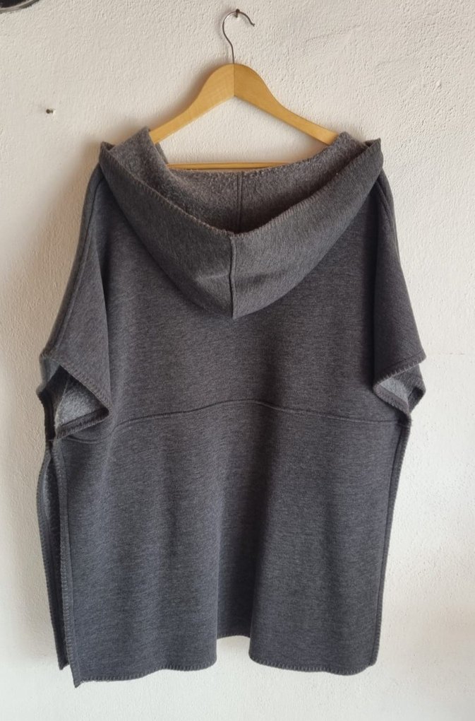 kadin kapüşonlu panço Pologarage - Görsel 2