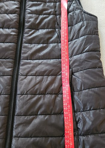 Siyah Fermuarlı Yüksek Yakalı Kadın Yelek - Görsel 4