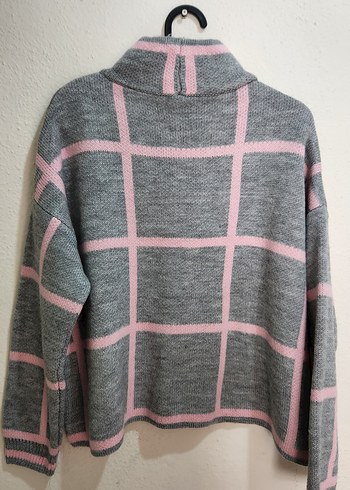 Gri Pembe Kareli Boğazlı Örgü kadın Kazak - Görsel 3