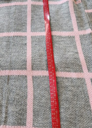 Gri Pembe Kareli Boğazlı Örgü kadın Kazak - Görsel 4