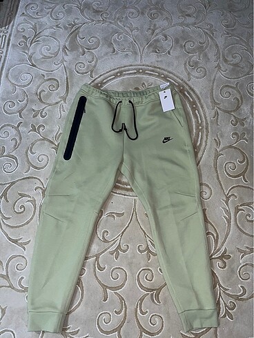 Nike Tech Fleece Jogger yeni sezon