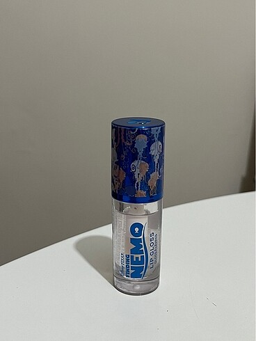 revolution nemo gloss