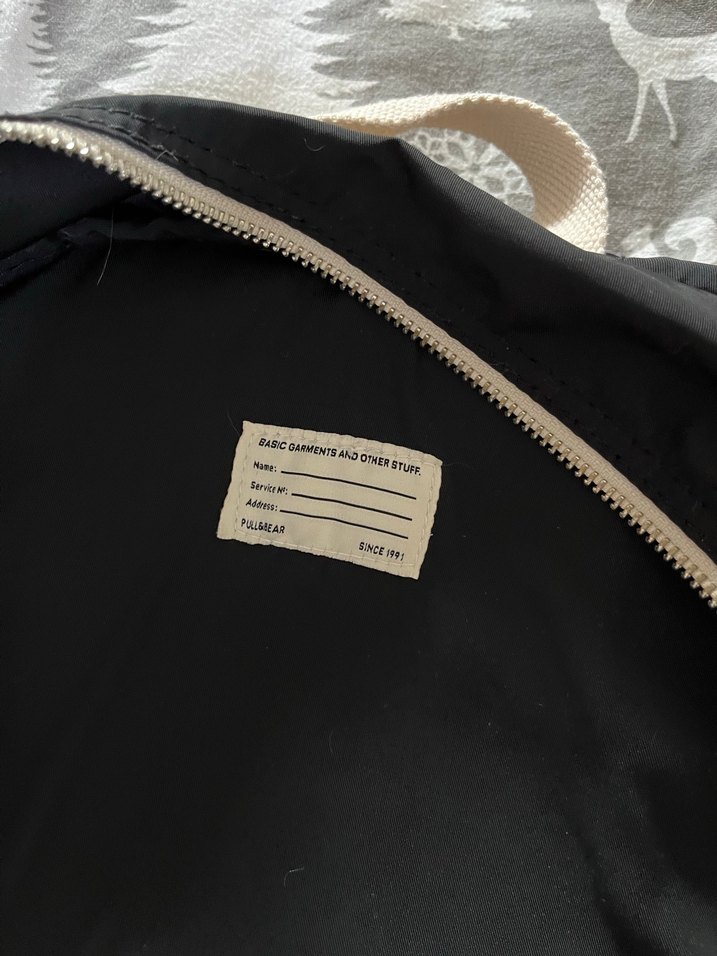 Pull&Bear siyah sırt çantası - Görsel 5