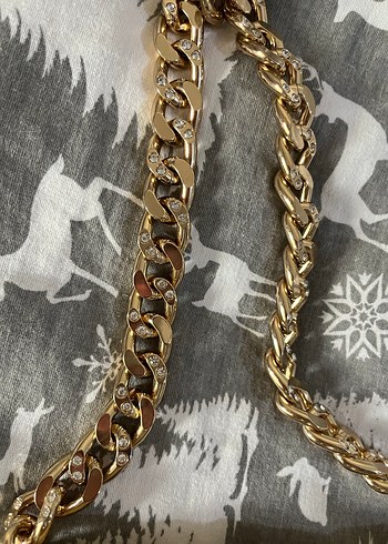 Bershka Zincir Detaylı Altın Kadın Deri Çanta - Görsel 3