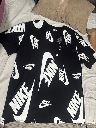 Nike Tee Tişört