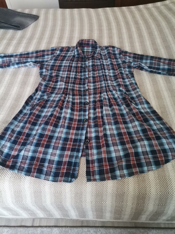 Düğmeli Uzun Ekose Kadın Gömlek - Görsel 3