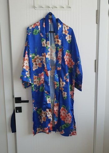 Uzun Mavi Çiçek Desenli Kadın Kimono
