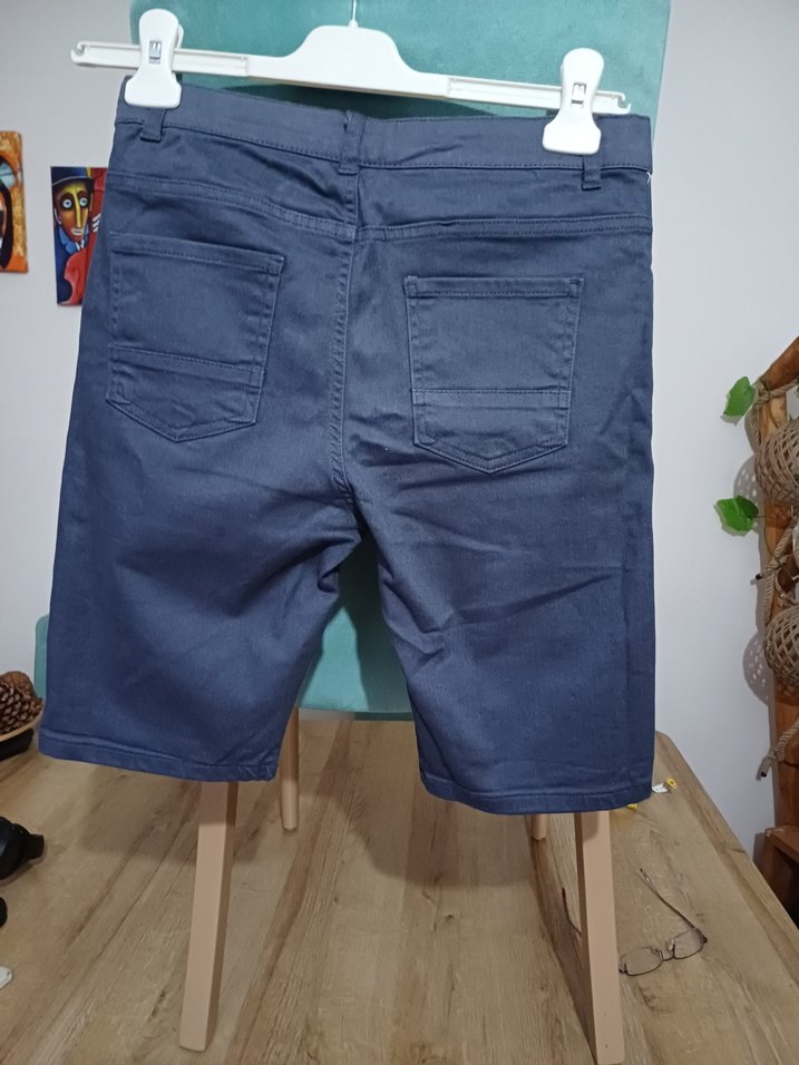 LCVAİKİKİ..12..13..YAŞ..Gri Bol Kesim Denim Şort - Görsel 2