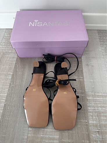 38 Beden siyah Renk Nişantaşı Shoes Siyah Bilek Bağlı Topuklu Sandalet