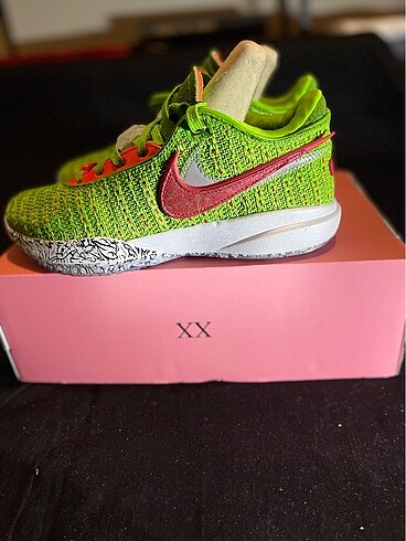 Nike Lebron XX Stocking Stuffer (Grinch)