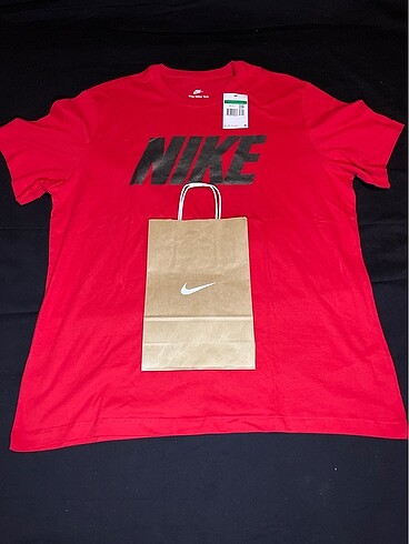 Nike Nike Kirimizi Tişört