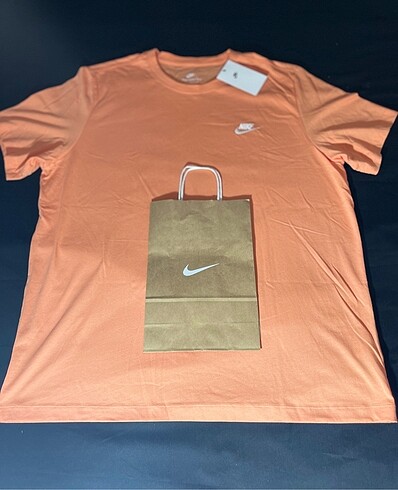Nike Nike Sportswear Club Short-Sleeve Erkek Tişört