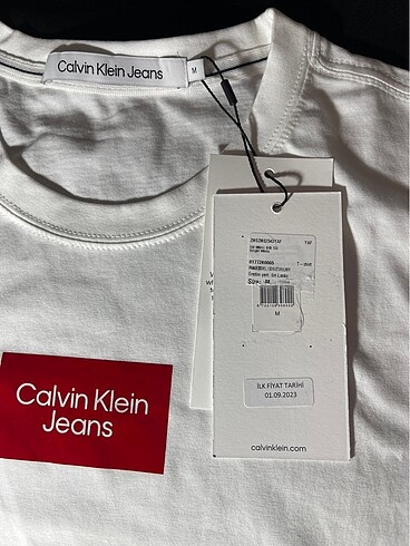 m Beden beyaz Renk Calvin Klein Tişört