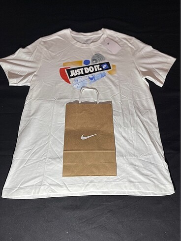 Nike Nike ''Rhythm & Sole'' Graphic Short-Sleeve Erkek Tişört