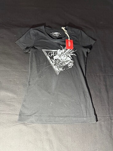 xs Beden Guess Tişört