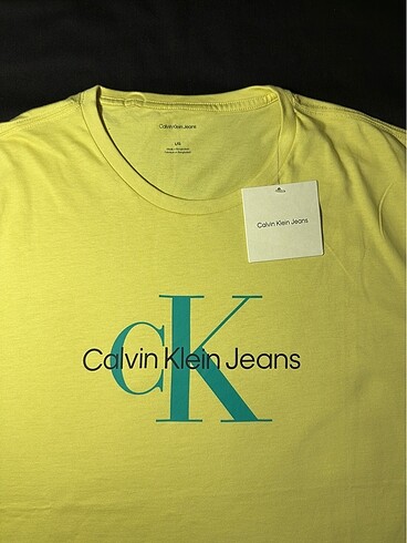 l Beden Calvin Klein Tişört
