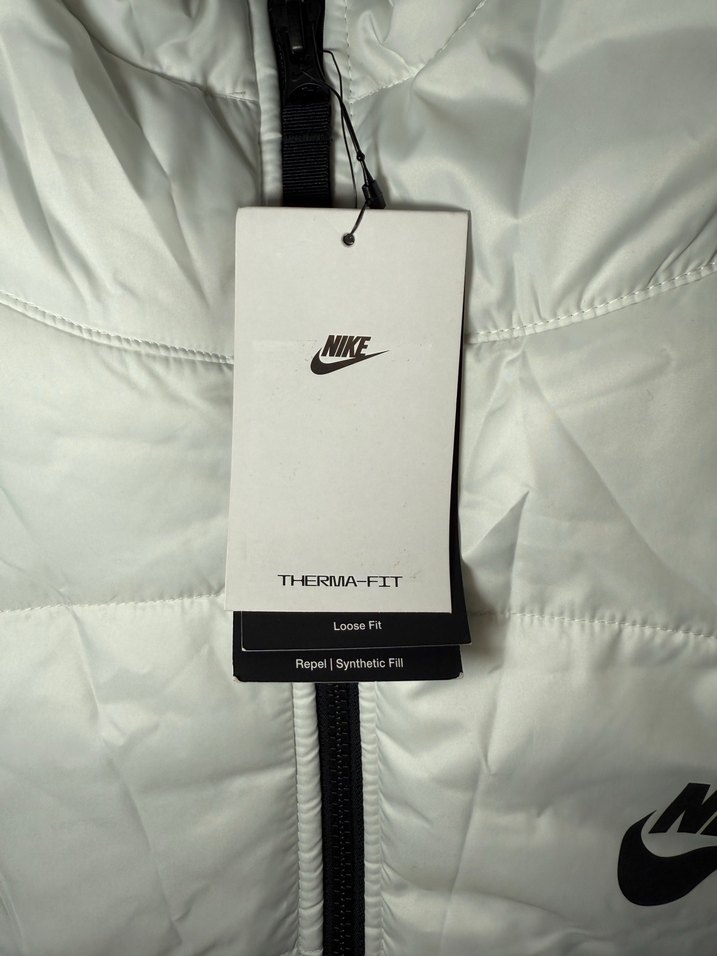 Nike Therma-Fit Kadin Mont - Görsel 4