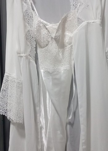 Bohem Uzun Beyaz Nakışlı Kadın Sabahlık - Görsel 5