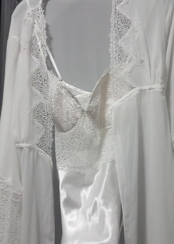 Bohem Uzun Beyaz Nakışlı Kadın Sabahlık - Görsel 6