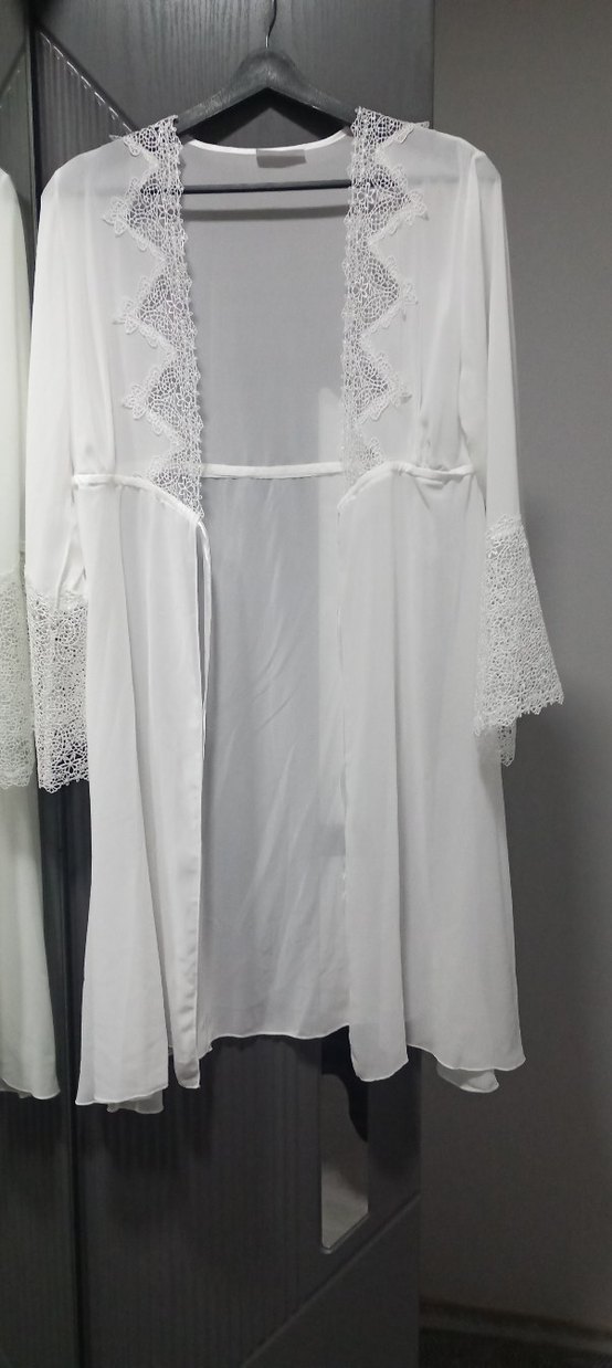 Bohem Uzun Beyaz Nakışlı Kadın Sabahlık - Görsel 2