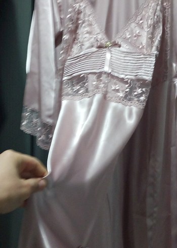 Pembe Uzun İşlemeli Kadın Gecelik Takımı - Görsel 3