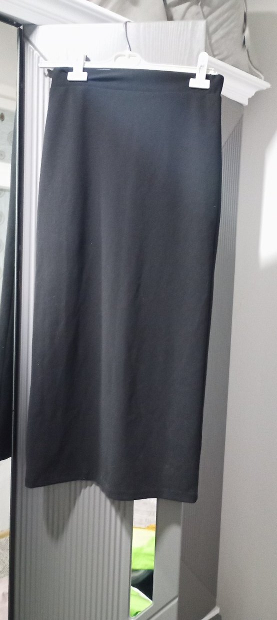 Siyah Uzun penye tarzda esnek kumaş dar uzun Kadın Etek - Görsel 2