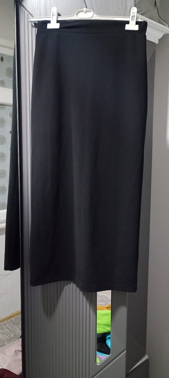 Siyah Uzun penye tarzda esnek kumaş dar uzun Kadın Etek - Görsel 3