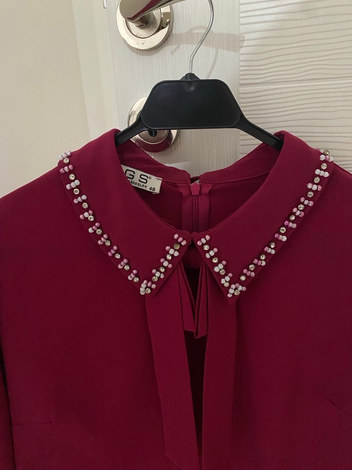 Yakası İnci Detaylı Bordo Kadın Gömlek - Görsel 2