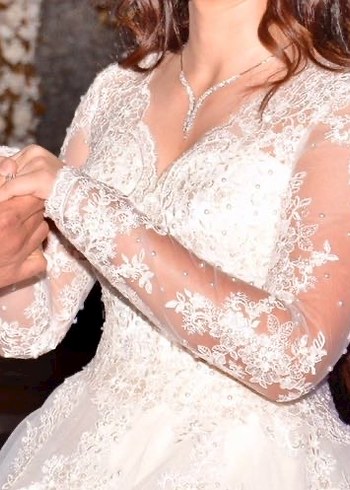 Uzun Dantel Kollu V Yaka Beyaz Prenses Gelinlik - Görsel 5