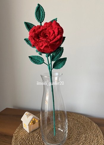 Kırmızı Örgü Gül - Görsel 3