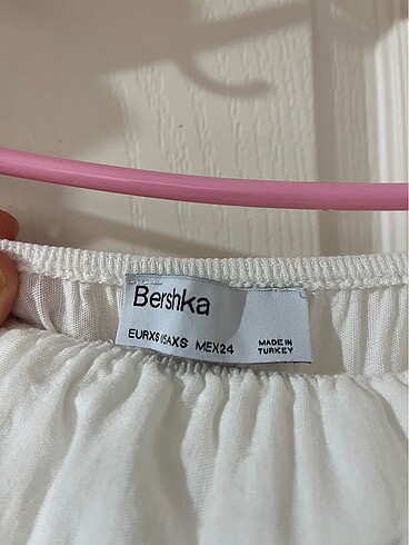 xs Beden Bershka elbise