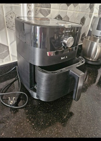 Tefal Siyah Havalı Fritöz - Görsel 3